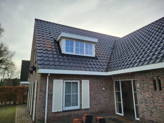 Drie dakkapellen – Eelde