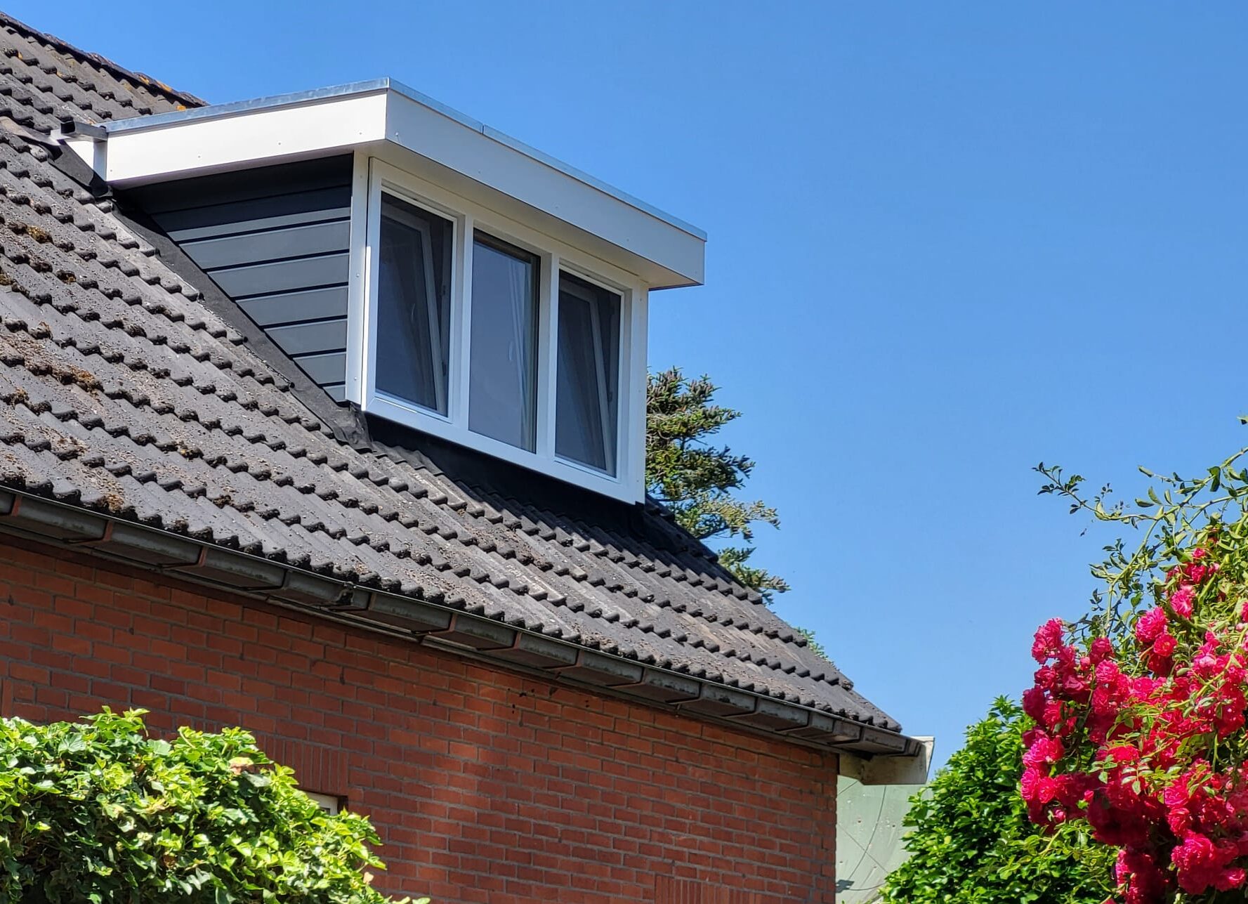 Dakkapellen Drenthe - Kunststof dakkapel aanbieding - Traditonele bouw